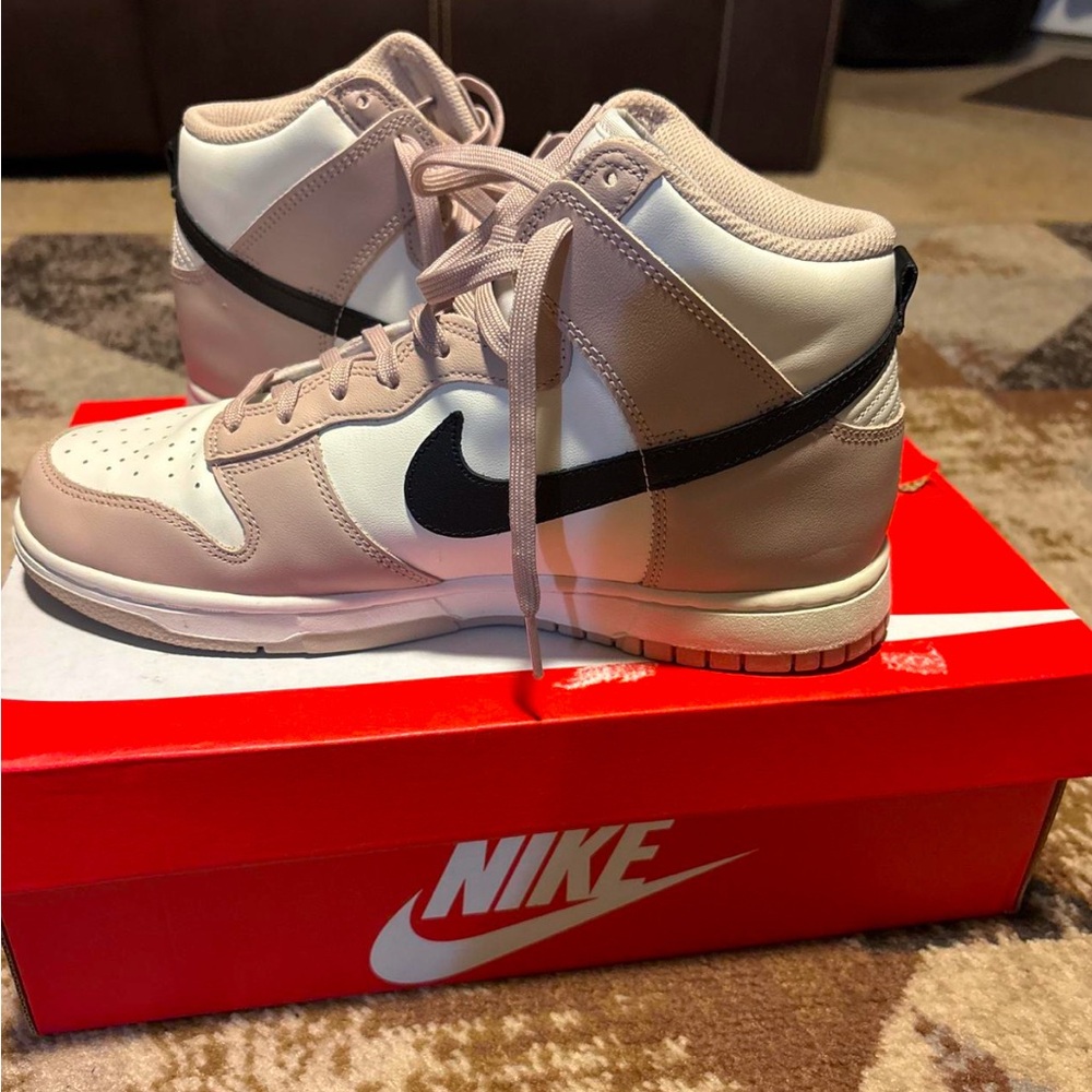 Nike Dunk High in Fossil Stone and Black